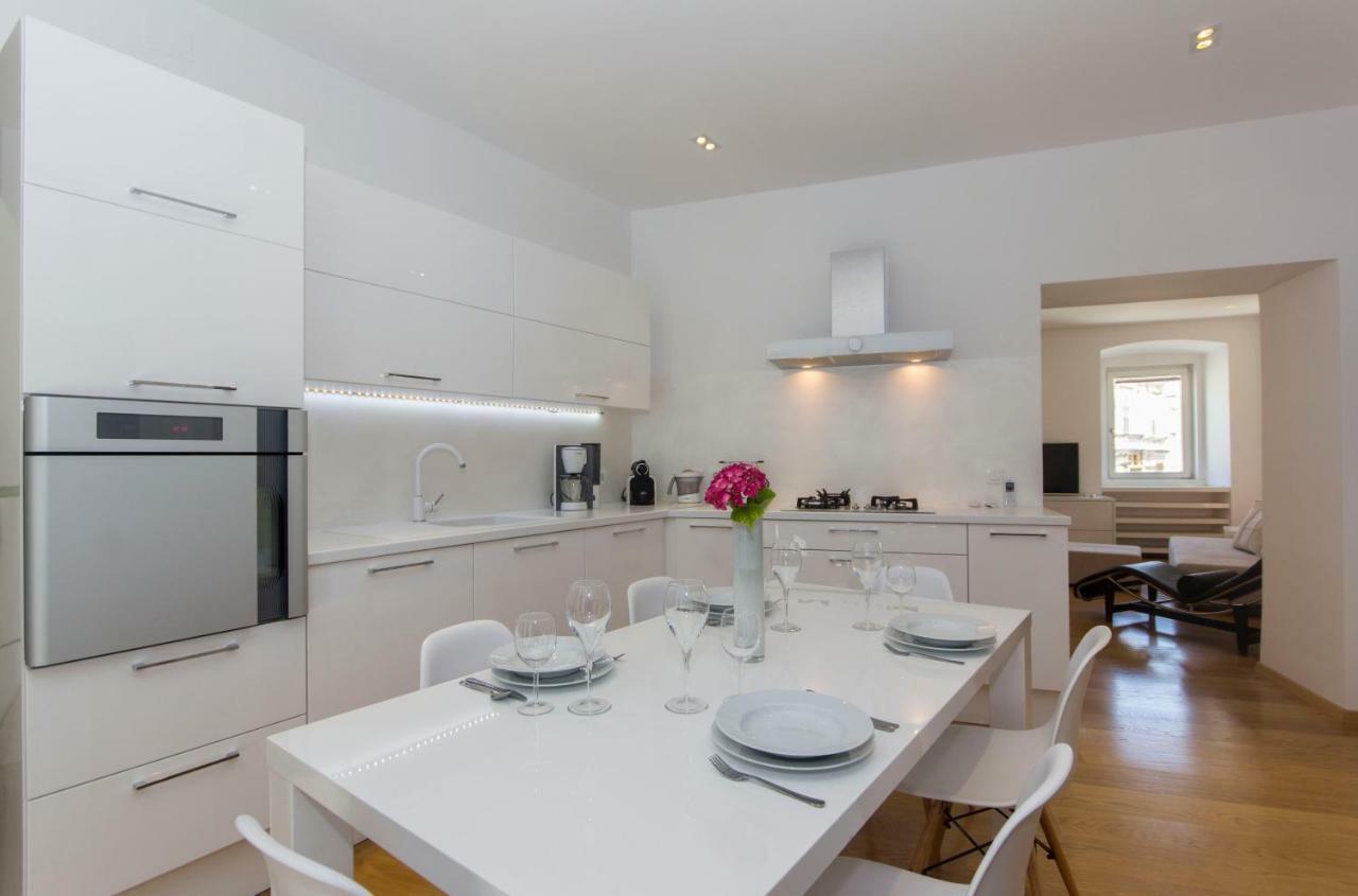 Appartment In Center With Parking Pula Ngoại thất bức ảnh
